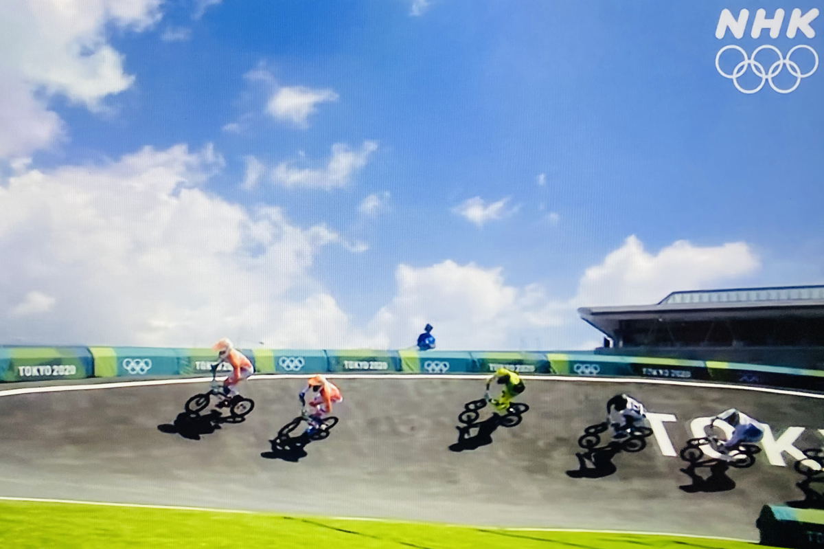 サーフィンとBMXとキャロットクラブのカタログ請求